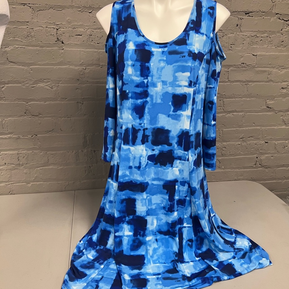 Susan Graver Cold Shoulder Dress. NWOT.